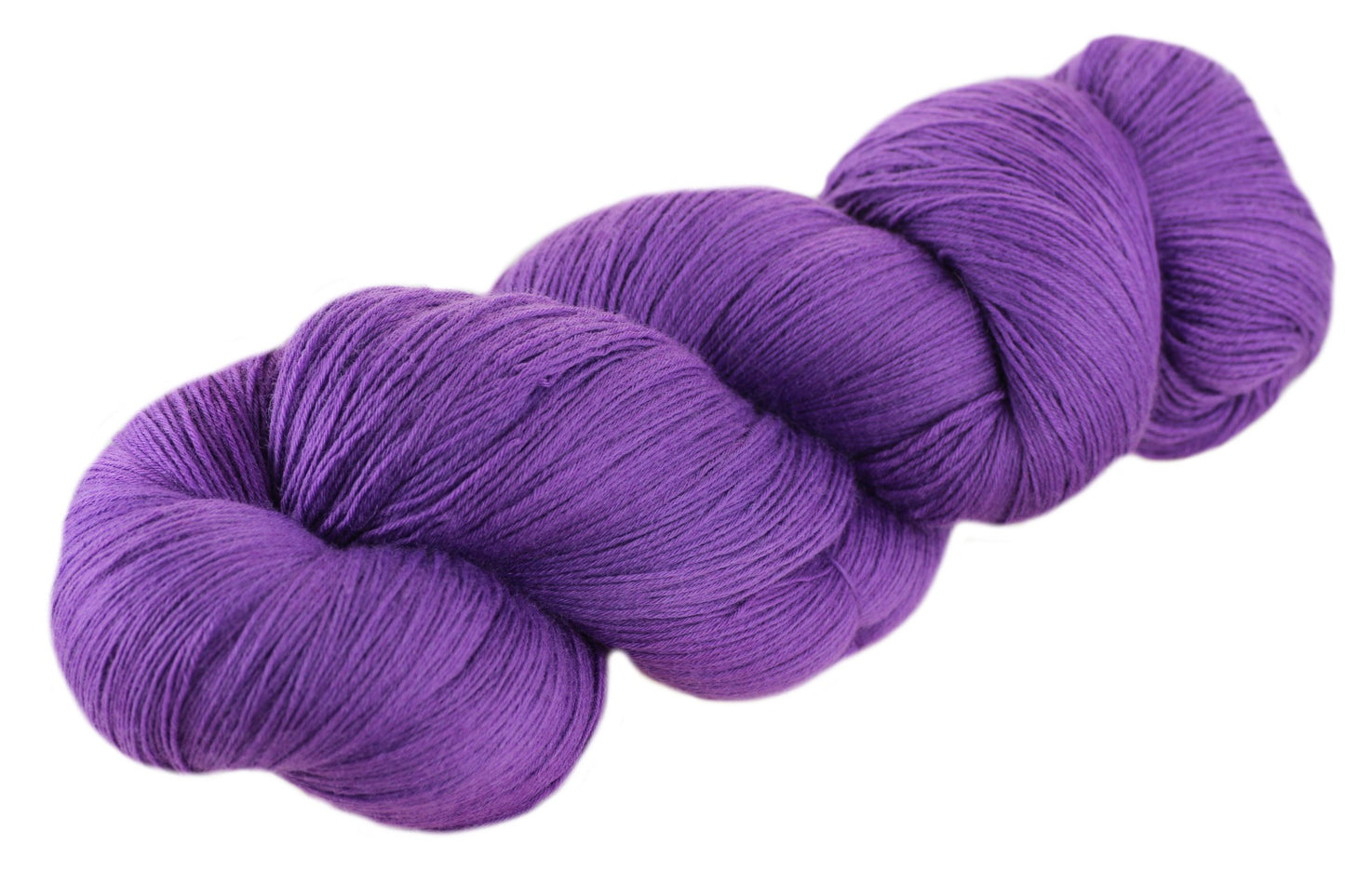 Lace yarn: Amethyst (light)