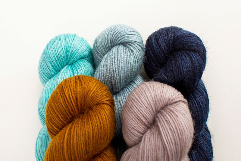 Lacegarn: Colour Theory (Tuch 2)