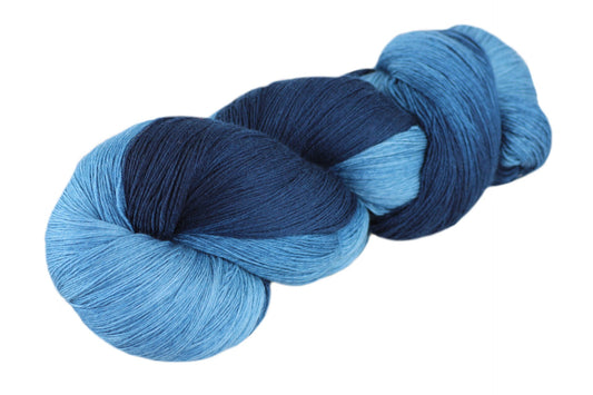 Lace yarn: Admiral in the clouds