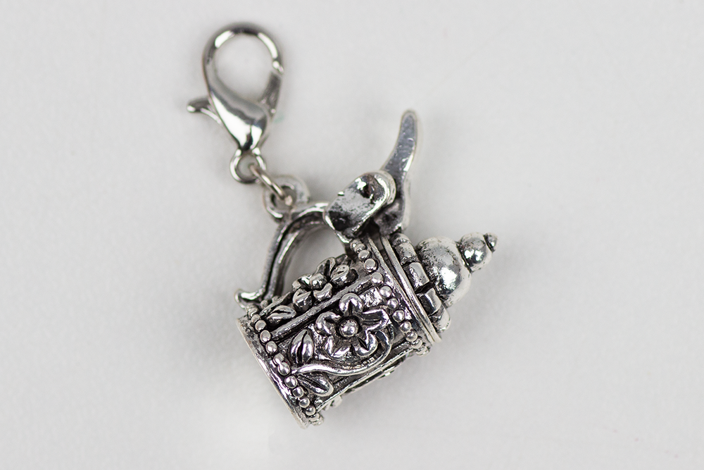 Stitch marker: beer mug