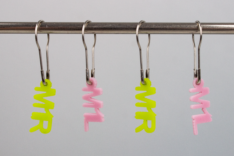 Lazadas: Stitch Markers (M1R-M1L green.pink)