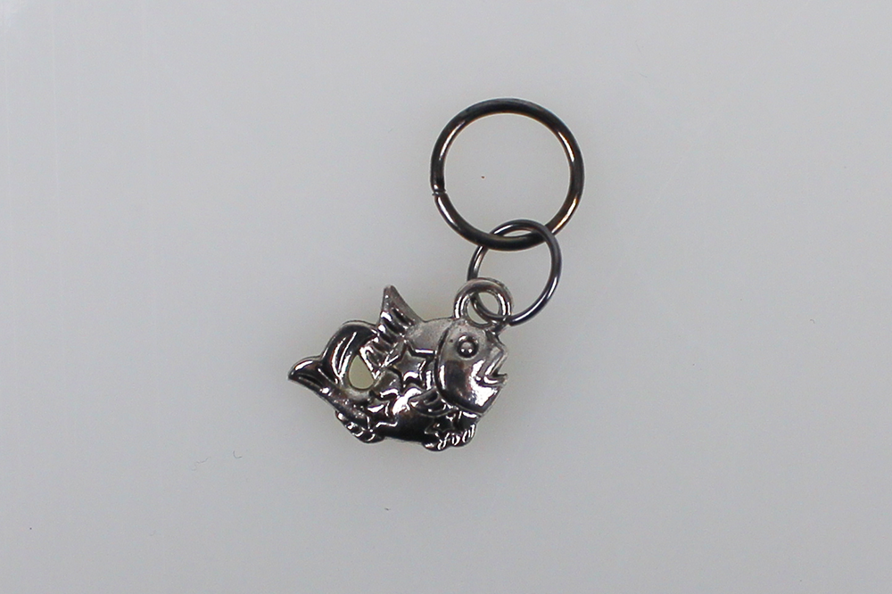 Stitch marker: fish