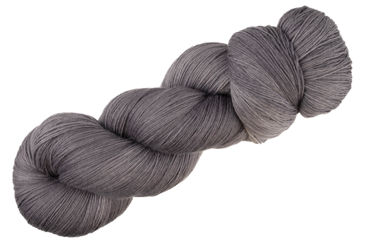 Lace yarn: young mouse