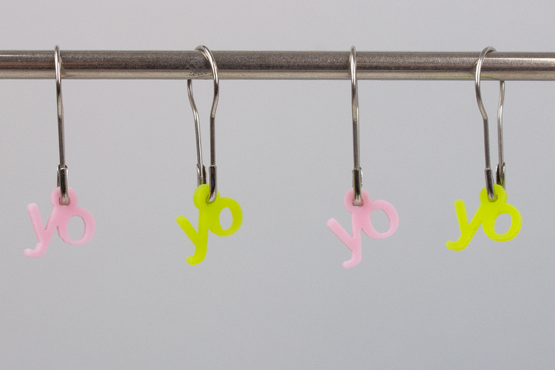 Lazadas: Stitch markers (yo - green.pink)