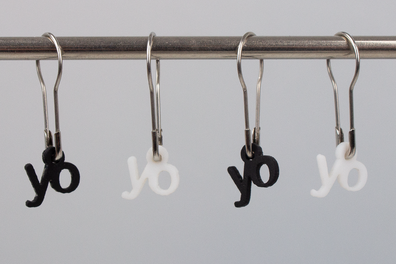 Lazadas: Stitch markers (yo - black. white)